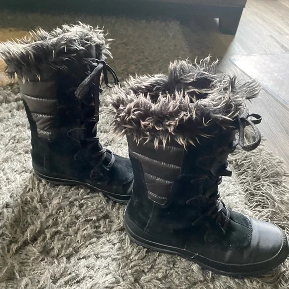 The North Face Black Winter Boots - Picture 3 of 6